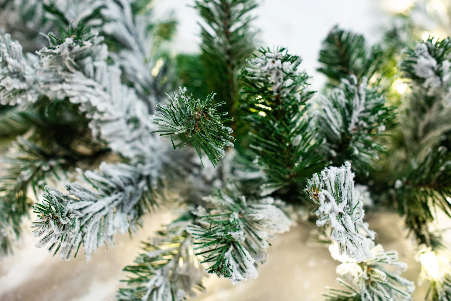 9 FT X 12" Flocked Garland Pre-lit 100 LED Clear Lights 6 9 FT X 12" Flocked Garland Pre-lit 100 LED Clear Lights - Image 4