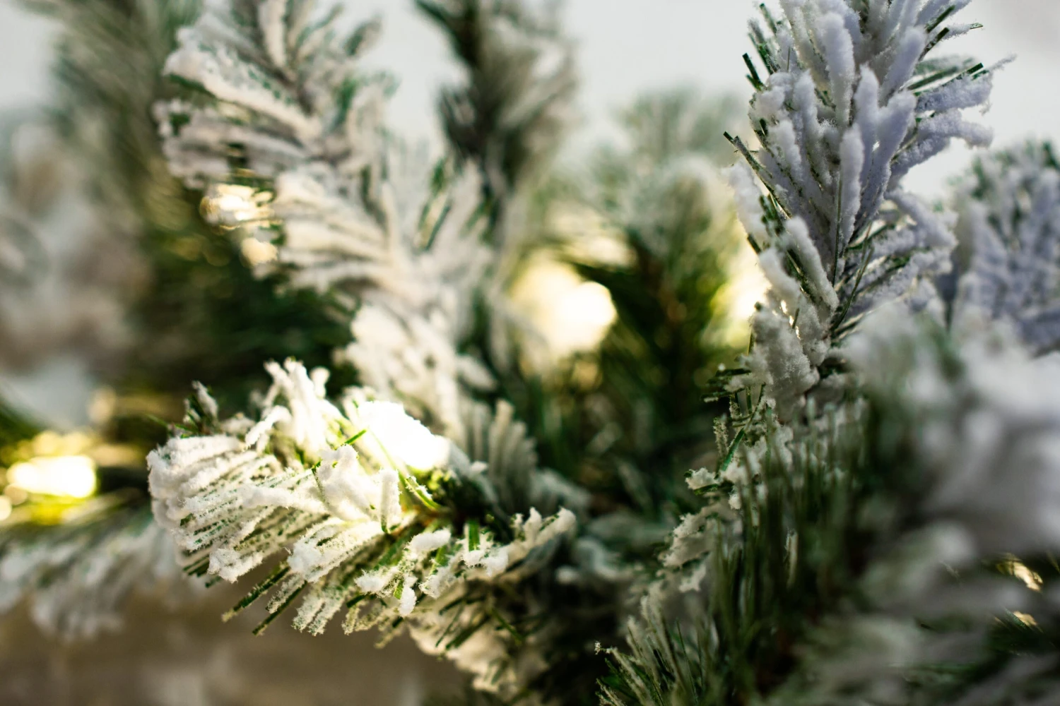 9 FT X 12" Flocked Garland Pre-lit 100 LED Clear Lights 4 9 FT X 12" Flocked Garland Pre-lit 100 LED Clear Lights - Image 2